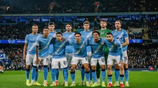 欧冠精彩一夜：10人巴萨0-3完败切尔西，曼城主场不敌勒沃库森