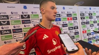 谢什科首谈至今无缘为卡里克先发！自曝曼联特训细节，功臣并非贝巴