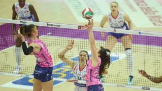 意甲决赛开门红！朱婷18分，科内利亚诺3-2险胜米兰