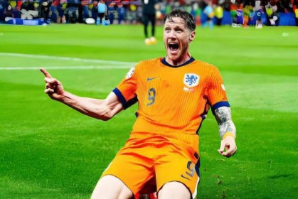 大连英博提前签下德甲新星，杨铭锐将首发亮相取代毛伟杰