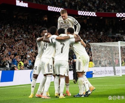 皇马2-1瓦伦西亚引发内讧！维尼修斯抢点失手，姆巴佩帽子戏法梦碎背后