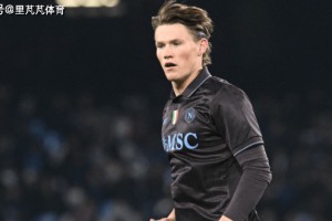 白菜价卖主力：那不勒斯续约MVP级大腿，曼联真是遗憾无比的